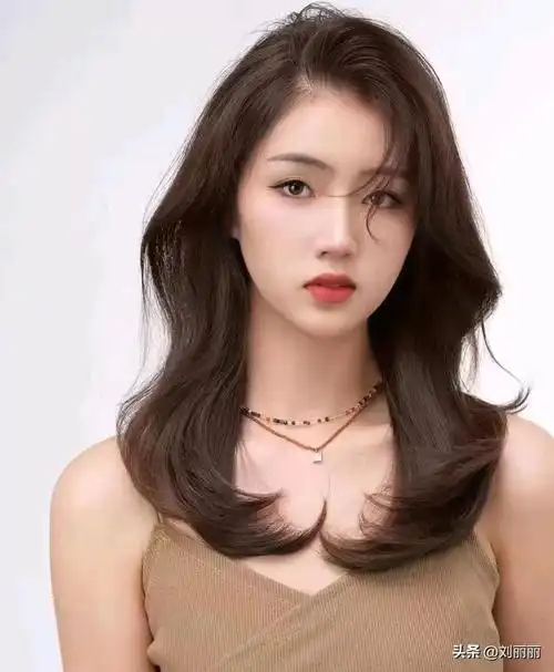 法式刘海适合配什么发型,法式刘海适合配什么发型图片(中秋国庆可以