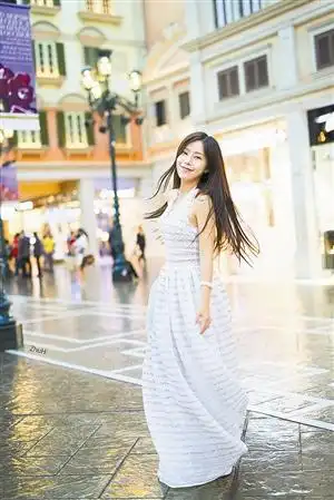 今日女郎:王梦雨,毕业于北京师范大学-香港浸会大学联合国际学院(uic)