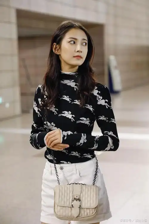 事实已经证明,如果陈钰琪在演技方面不下更多的功夫的话,过了一段时间