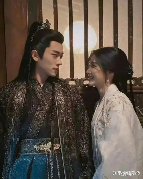 任嘉伦被老婆搞糊丞磊卢昱晓因爱生恨张兰擦边带货