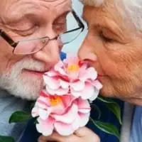 老年人搞怪情侣头像一对两张_微信头像图片大全