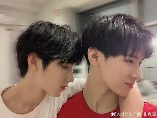 刘耀文张真源顶峰相见##刘耀文张真源约定顶峰相见