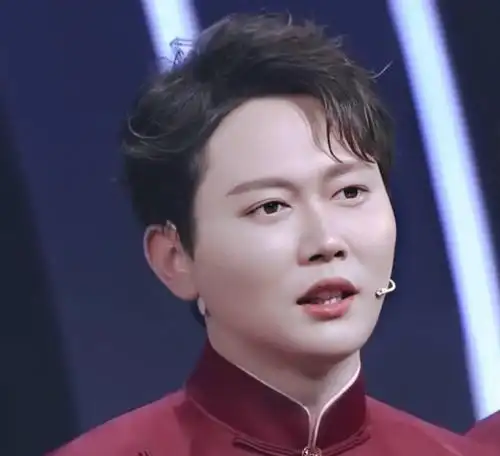 孟鹤堂跳yesok相声界的一股泥石流德云社当之无愧的舞王