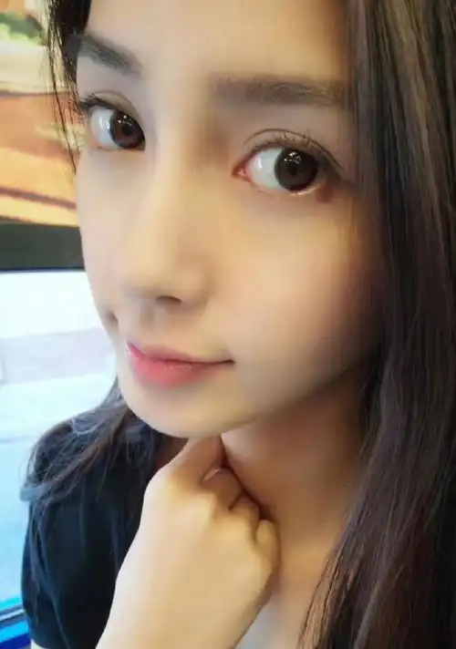 angelababy白鹿起床素颜状态