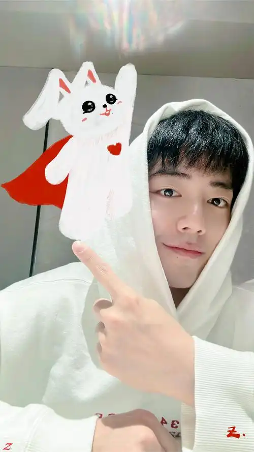 肖战说携兔队长前来拜年##日常见肖战