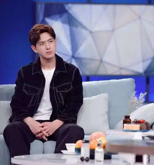 李现恋情风波升级,被曝和离异网红恋爱,更多细节被扒,粉丝脱粉