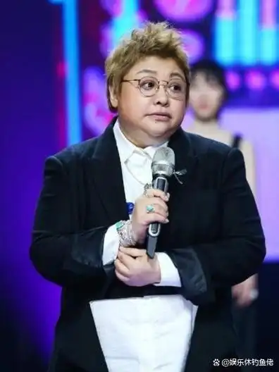 当徐峥有了头发,韩红变瘦,李宇春留长发,你还能认出来吗?