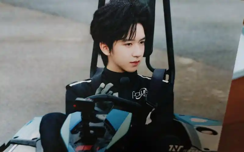 【贺峻霖】小贺哥哥的夏令营生写开箱