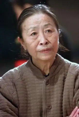 职业:演员 生日:1936年11月30日 简介:张少华,1936年出生于中国北京