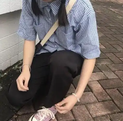 仙女系不露脸女生头像把细碎的烦恼暂停关掉把月亮挂好睡个好觉