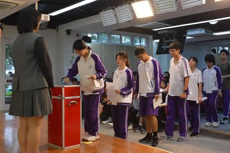 将台路校区隆重举行第六次学生代表大会-清华大学附属中学