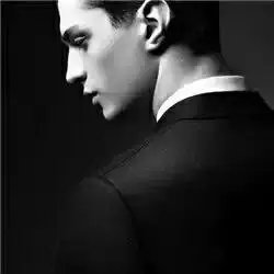 西装型男背影头像