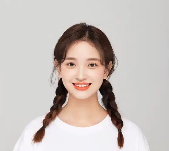 日韩系证件照火了!女生记住这几个"小心机",上镜瘦脸还好看