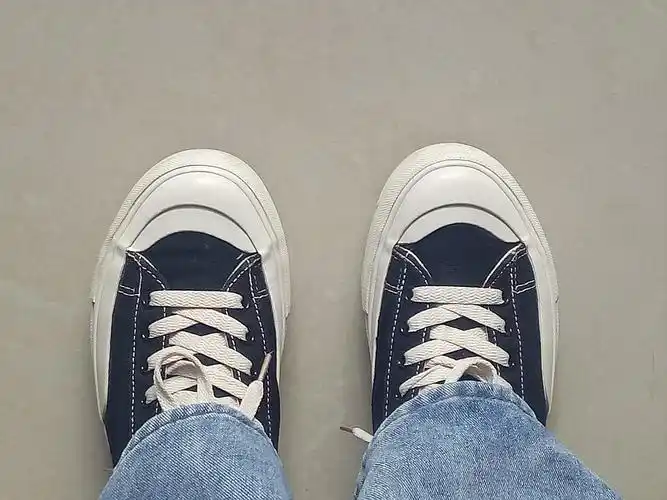 看起来完美的一双鞋