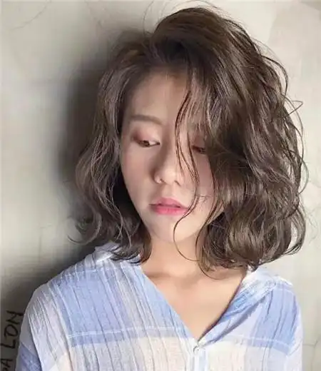 波浪卷发型波浪卷图片