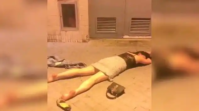 盘点美女喝醉酒场面喝醉酒不可怕可怕的是有人帮你回忆