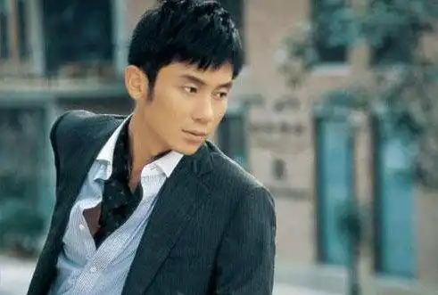 【图】李晨年轻的照片曝光 四个女神级的绯闻女友