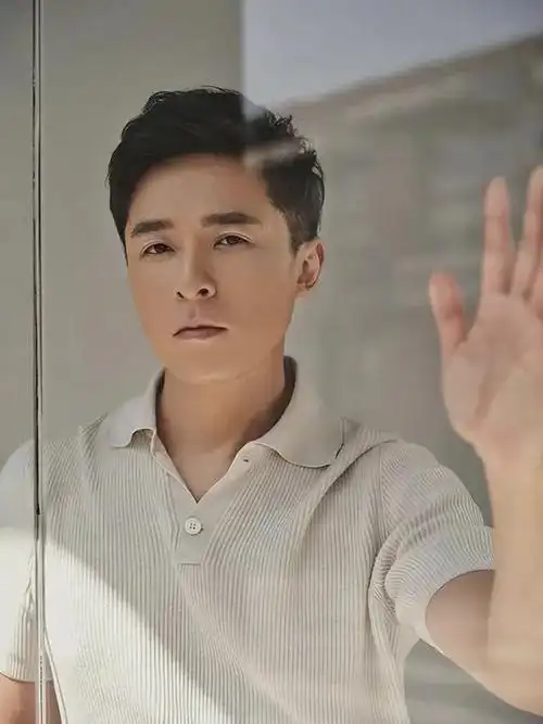 朱雨辰:被母亲强行拆散3段姻缘,如今44岁没人敢嫁他|汤唯|演员|霍思燕