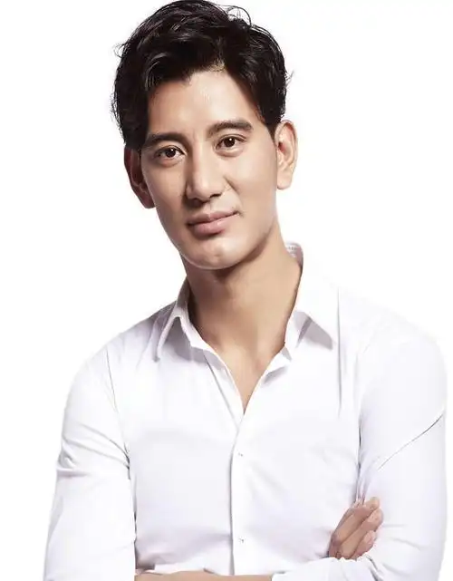 蒲巴甲,拍戏竟然只为求婚女主角,终为自己的"风l"付出了代价