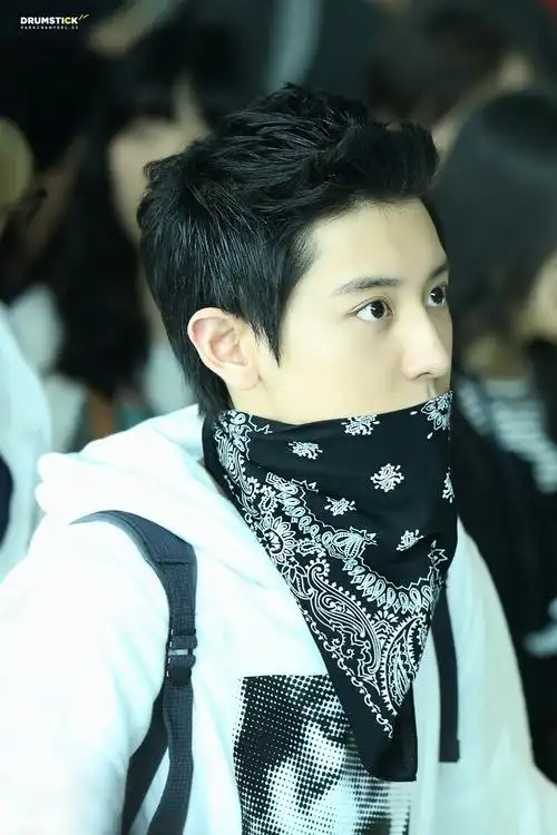 帅帅的小狼～灿烈.