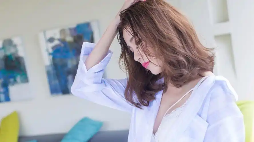 性感美女陈天扬衬衫清新写真桌面壁纸图片