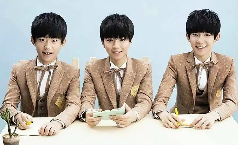 不同于那些浓妆艳抹的男团,tfboys从出道之日起就以积极向上为主题