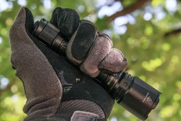 测评丨战术经典,再度升级:fenix tk11r手电