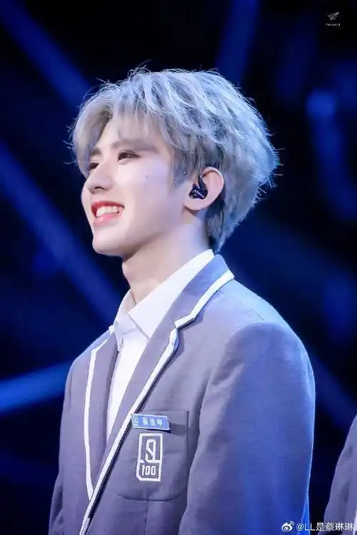 原创音乐制作人蔡徐坤##蔡徐坤c位出道六周年快乐