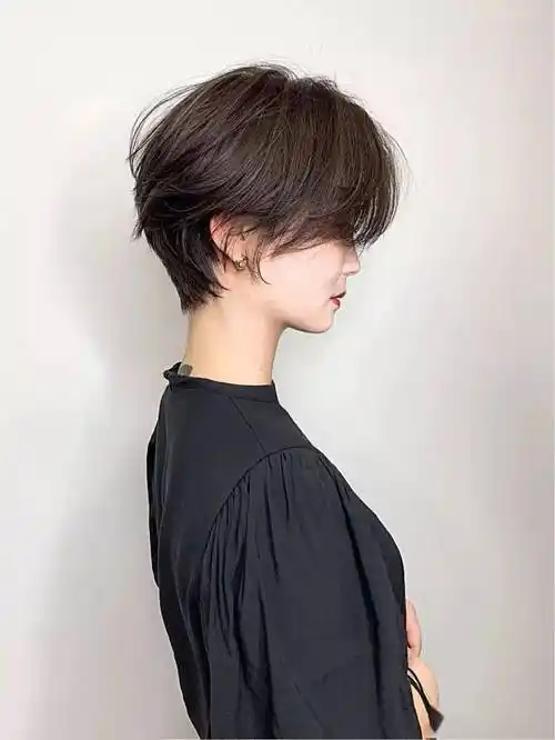 2022春天超短发纹理烫