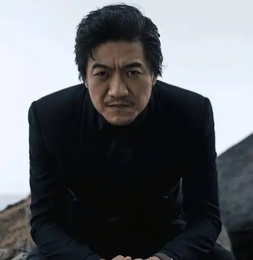 大器晚成陈明昊:和章子怡,刘烨是同学,曾暗恋梅婷却遗憾错过_话剧