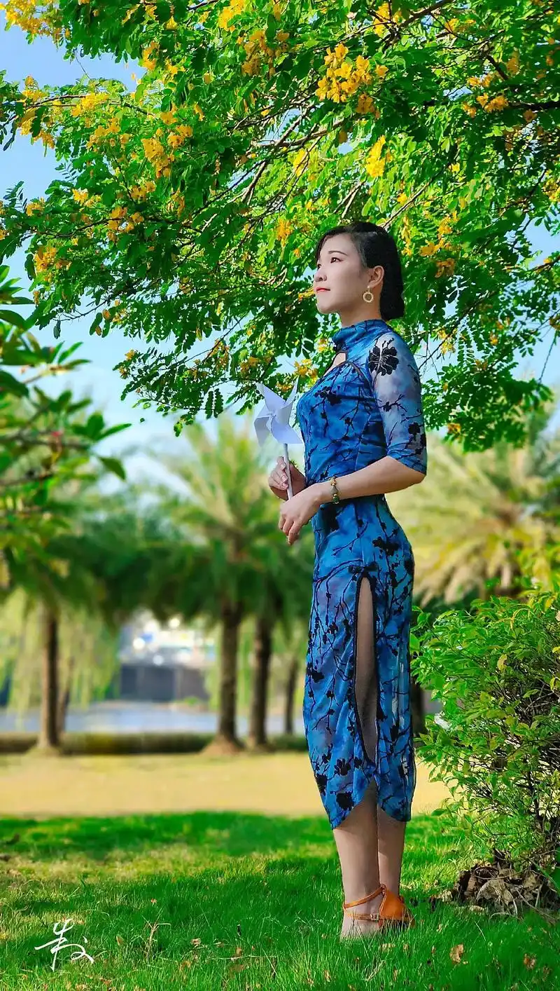 江滨公园旗袍摄影活动.模特:灵舞舞蹈室成员 摄影:摄影协会成 - 抖音