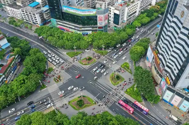 北极广场路口 中山北路与环城北一路交叉口