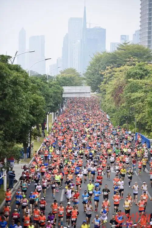2020广州马拉松赛正式开跑
