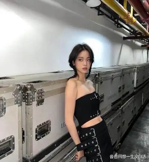 真实事件来龙去脉:欧阳娜娜是中国台湾的女大提琴演奏者,影视演员和