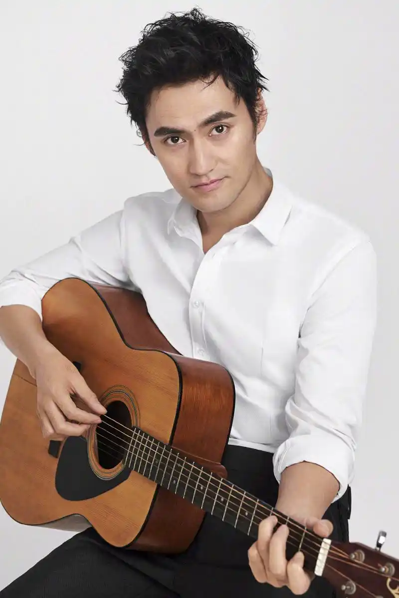 袁弘清爽帅气魅力写真图片