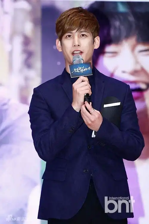 组图:金秀贤朴基雄李玹雨新片演绎花美男间谍_高清图集_新浪网