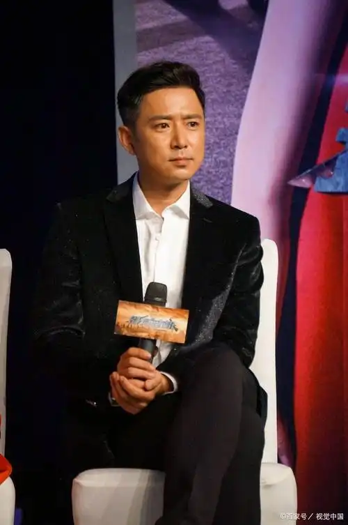 高鑫结婚16年不做饭不洗碗,钱也交给妻子管,他才是人间清醒