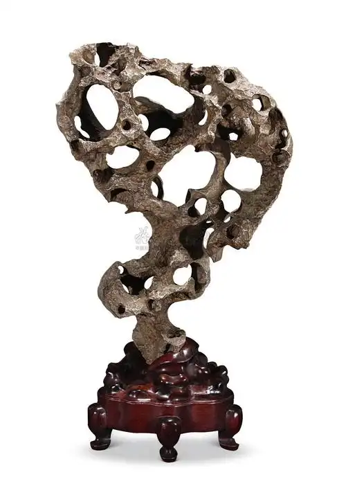 1097太湖玲珑石供