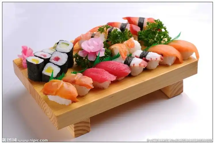 寿司拼盘图片