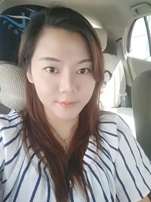 37岁离异女征婚照片(id:622869)_湖北武汉征婚交友_我主良缘网