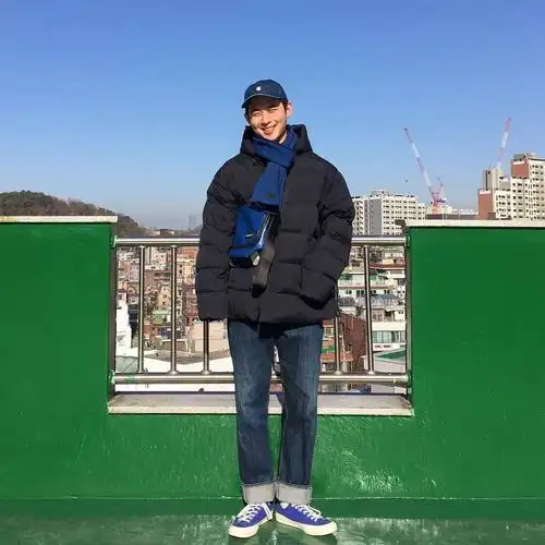 穿搭超舒服好看的一个韩国小哥哥~ 你们想看男生什么样的穿搭