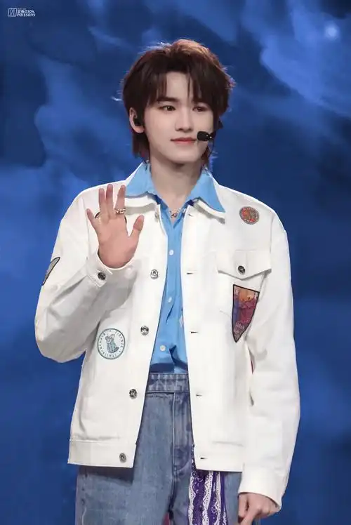 宋亚轩超话95#宋亚轩 爱与温柔#真挚且热情的宝宝@时代少年团