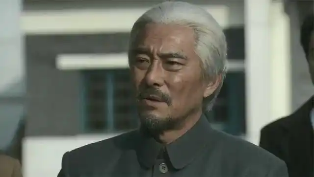 战犯大岛龟三罪行败露竟切腹自尽幸亏战士发现及时