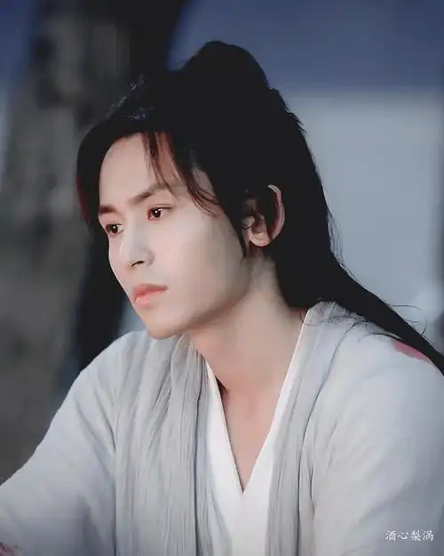 谁能够给我个阿絮撒娇的动图