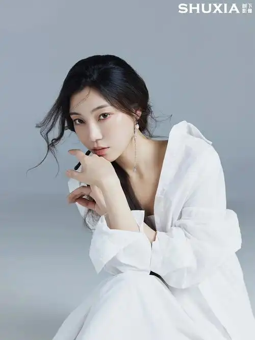 慈溪写真推荐设计师定制形象照