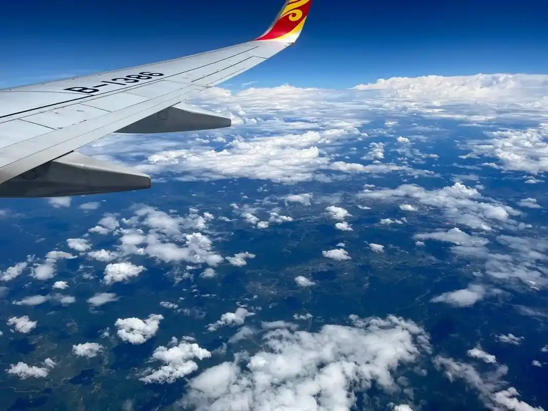 云朵是天空写过最美的文案.#治愈系风景 #手机摄影 #天上有 - 抖音