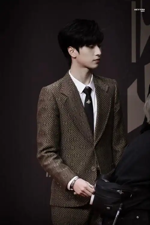 严浩翔的出圈神图都有哪些