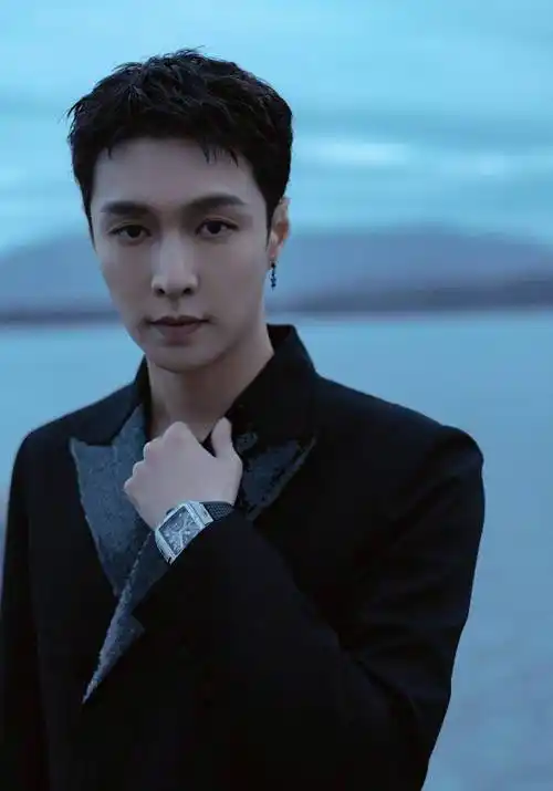 张艺兴工作室起诉刘宇粉丝维权,网友:工作室法务部是真的在干活_娱乐