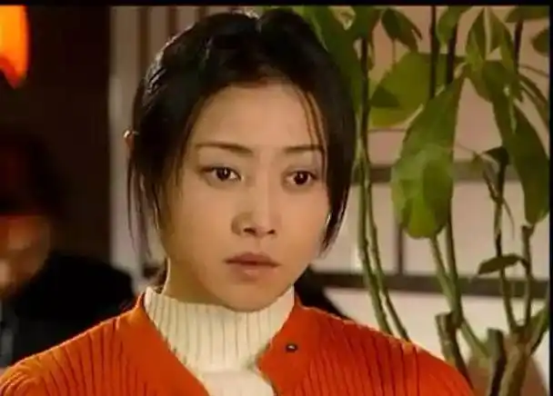 "初代冯女郎"刘蓓:三段婚姻,两次失败,最终携子再嫁前夫