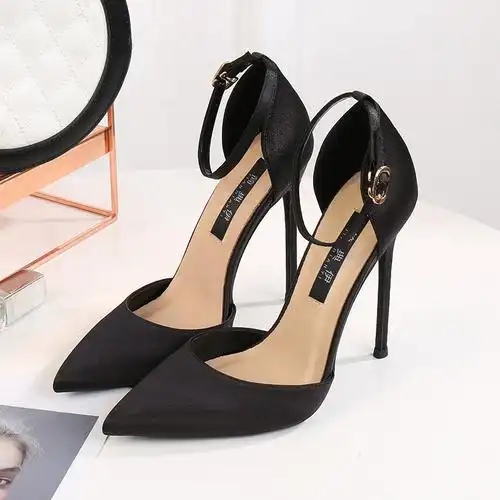 简典伊2020新款时尚春夏季绸缎尖头一字带高跟鞋中空婚鞋细跟凉鞋